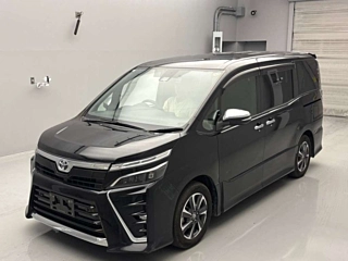 TOYOTA VOXY 2021
