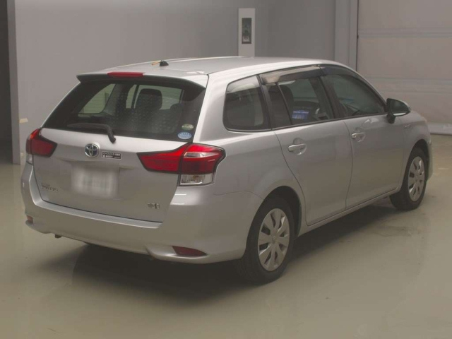 TOYOTA COROLLA FIELDER 2015