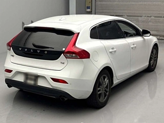 VOLVO V40 2013