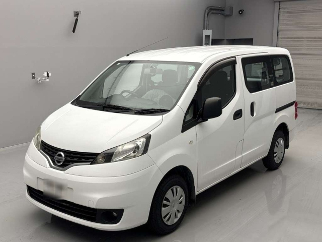 NISSAN NV200 2016
