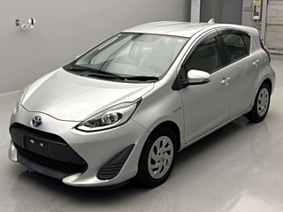 TOYOTA AQUA 2018