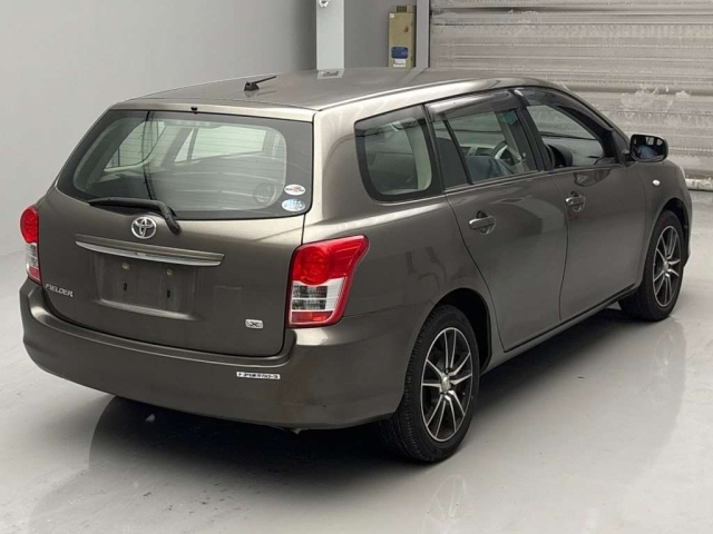 TOYOTA COROLLA FIELDER 2010