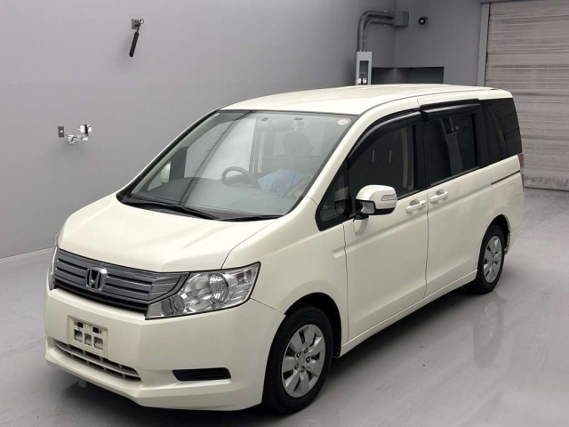HONDA STEP WAGON 2012