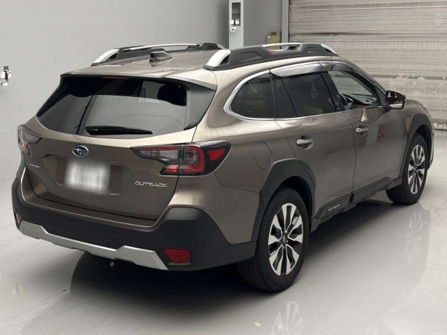 SUBARU LEGACY OUTBACK 2024