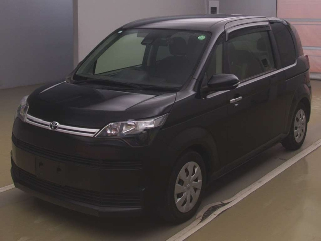 TOYOTA SPADE 2018