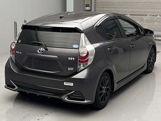 TOYOTA AQUA 2014