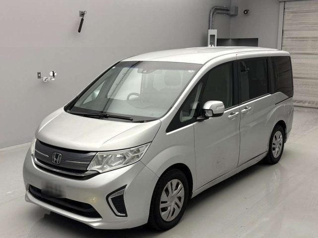 HONDA STEP WAGON 2016