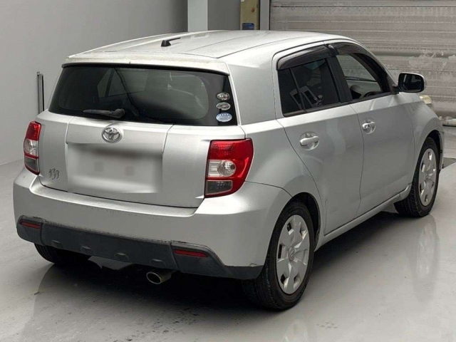 TOYOTA IST 2009