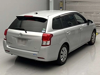 TOYOTA COROLLA FIELDER 2015
