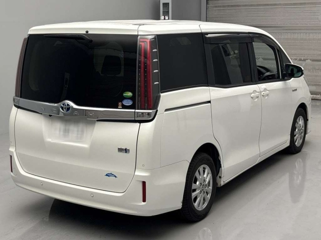 TOYOTA NOAH 2020