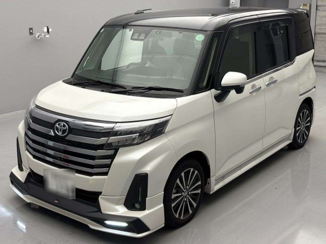 TOYOTA ROOMY 2024