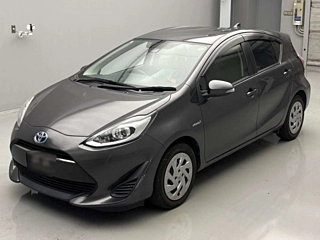 TOYOTA AQUA 2018