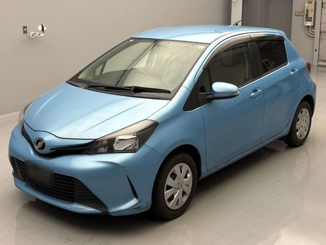 TOYOTA VITZ 2014
