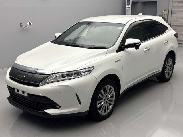 TOYOTA HARRIER 2017