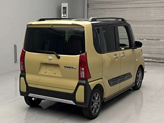 DAIHATSU TANTO 2022