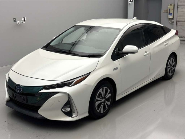 TOYOTA PRIUS PHV 2018