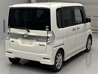 DAIHATSU TANTO 2014