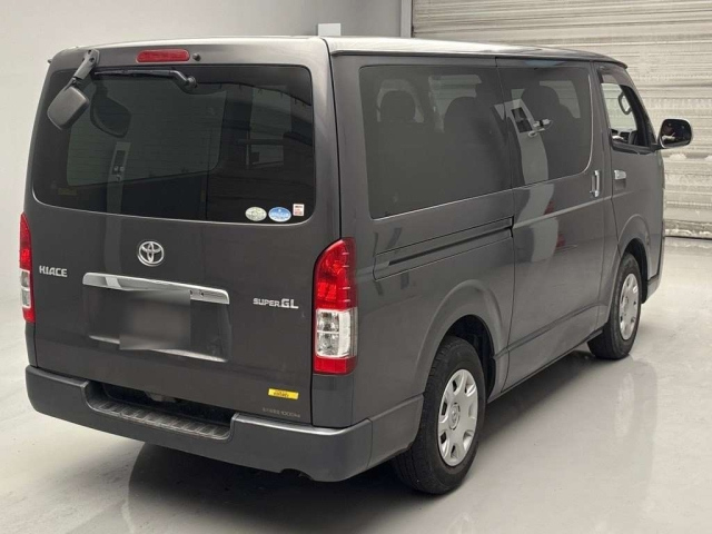TOYOTA HIACE VAN 2014