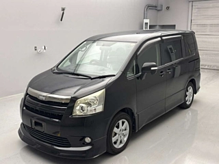 TOYOTA NOAH 2008