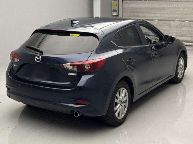 MAZDA AXELA 2018