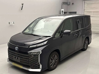 TOYOTA VOXY 2023