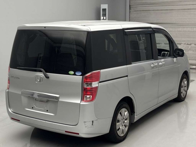 HONDA STEP WAGON 2011