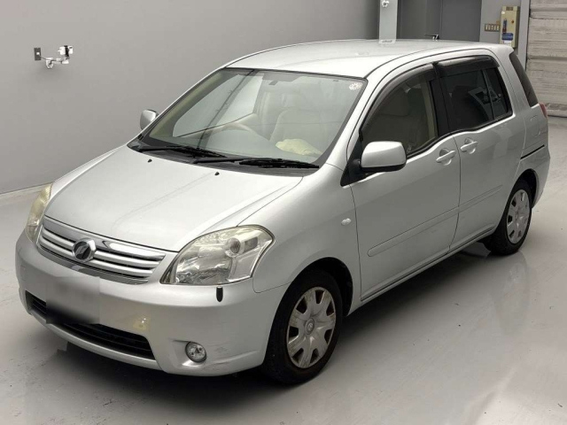 TOYOTA RAUM 2008