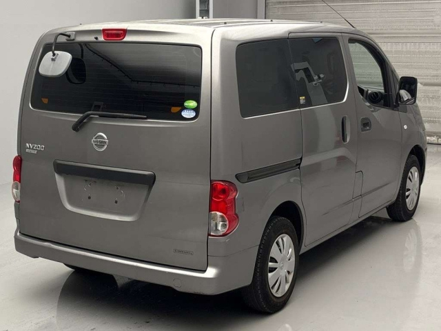 NISSAN NV200 2016
