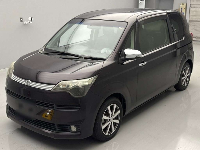 TOYOTA SPADE 2014