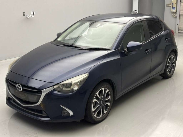 MAZDA DEMIO 2017