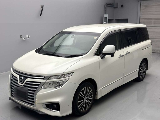 NISSAN ELGRAND 2017