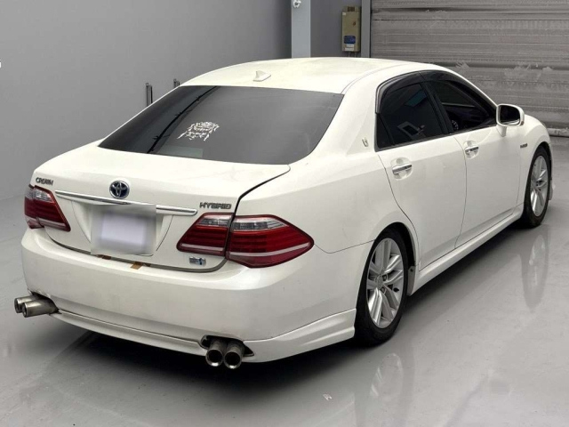 TOYOTA CROWN 2010