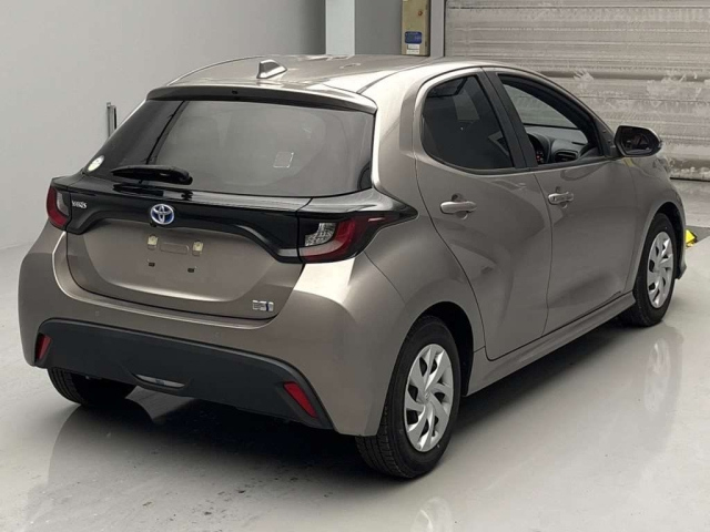 TOYOTA YARIS 2021