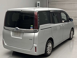 TOYOTA NOAH 2020