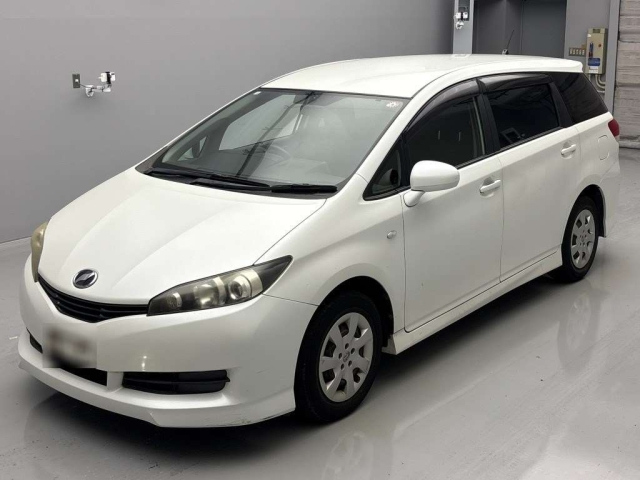 TOYOTA WISH 2010
