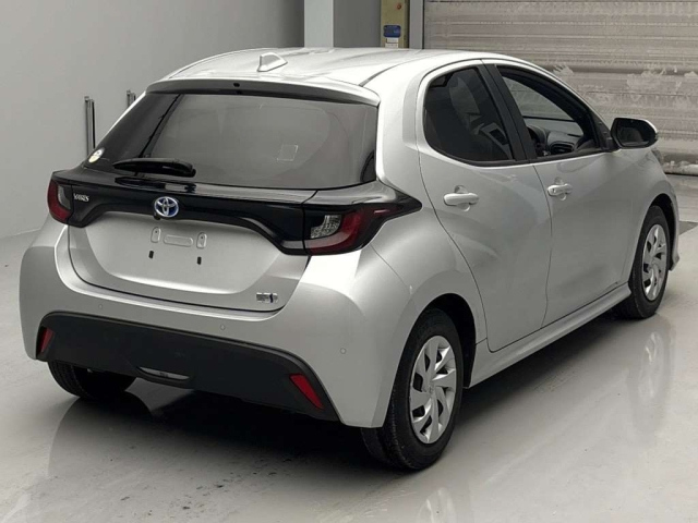 TOYOTA YARIS 2021