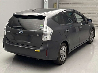 TOYOTA PRIUS ALPHA 2014