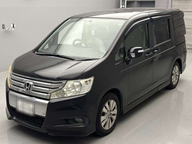 HONDA STEP WAGON 2011
