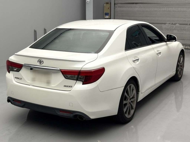 TOYOTA MARK X 2015