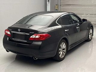 NISSAN FUGA 2011