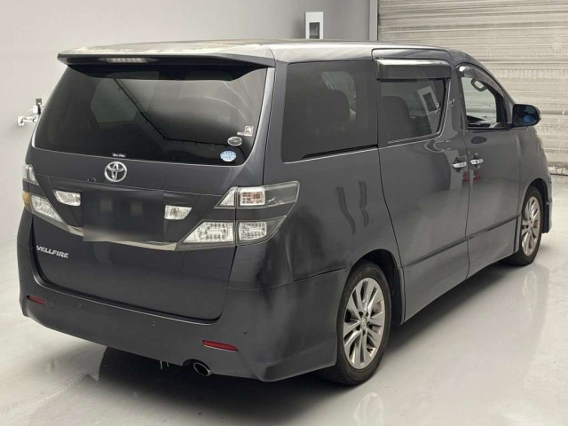 TOYOTA VELLFIRE 2010