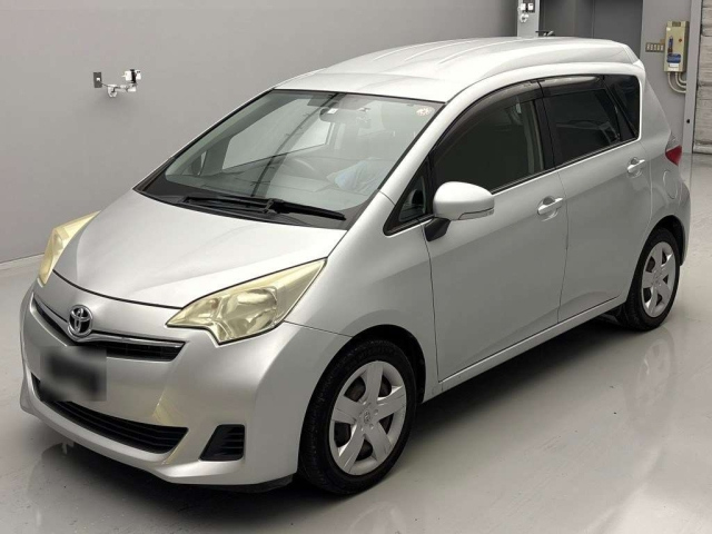 TOYOTA RACTIS 2012