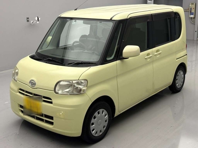 DAIHATSU TANTO 2010