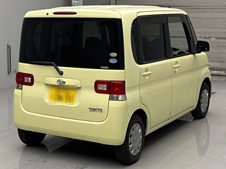 DAIHATSU TANTO 2010