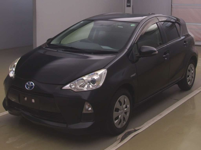 TOYOTA AQUA 2014