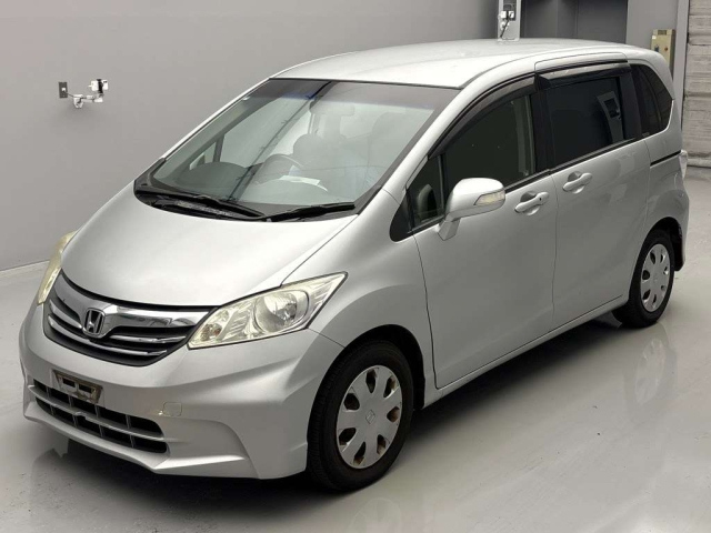 HONDA FREED 2012