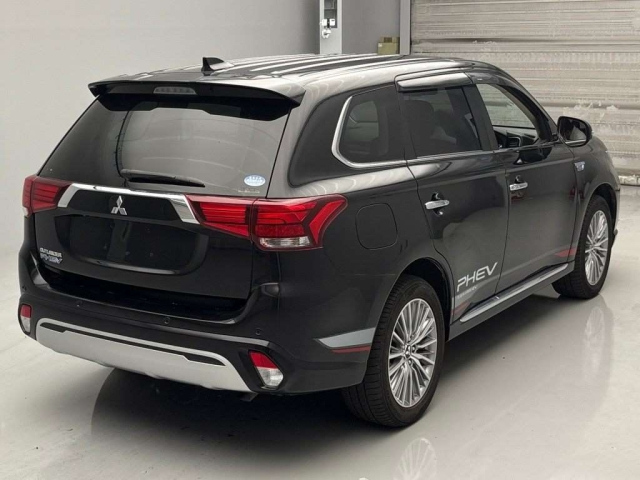 MITSUBISHI OUTLANDER PHEV 2020