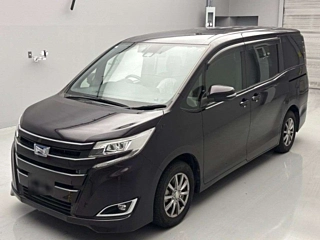 TOYOTA NOAH 2020