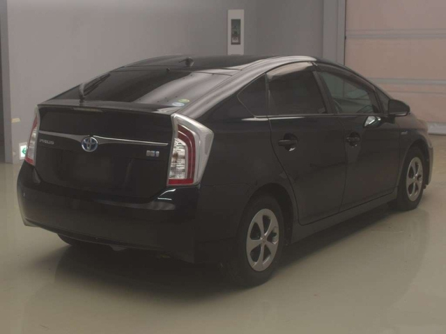 TOYOTA PRIUS 2012