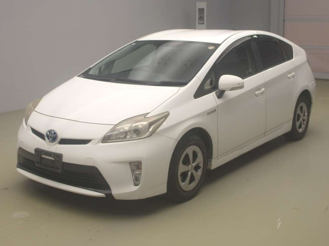 TOYOTA PRIUS 2013